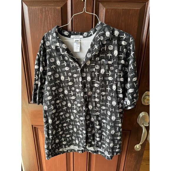 Disney Star Wars Shirt Mens L  Black Vented Button Up Millennium Falcon Button - Picture 1 of 8